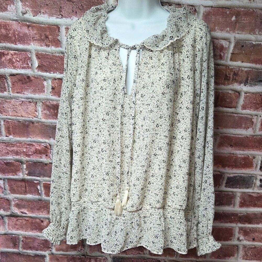 Cream Chiffon Elegance – Universal Thread V-Neck‎ Lightweight Blouse (XL)